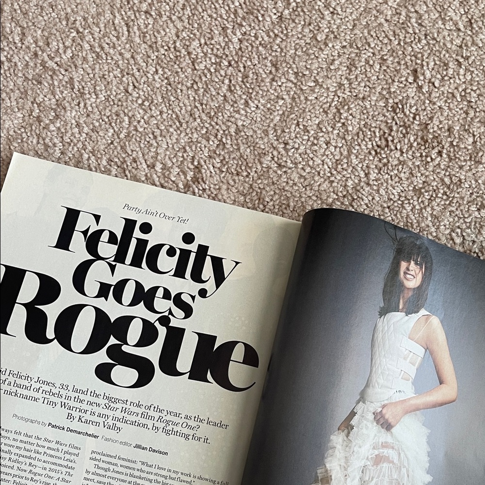 Glamour Magazine Collection - Picture 3 of 9